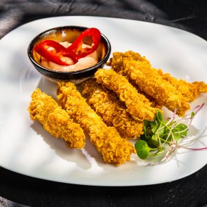 Pui Crispy cu sos calypso 250g